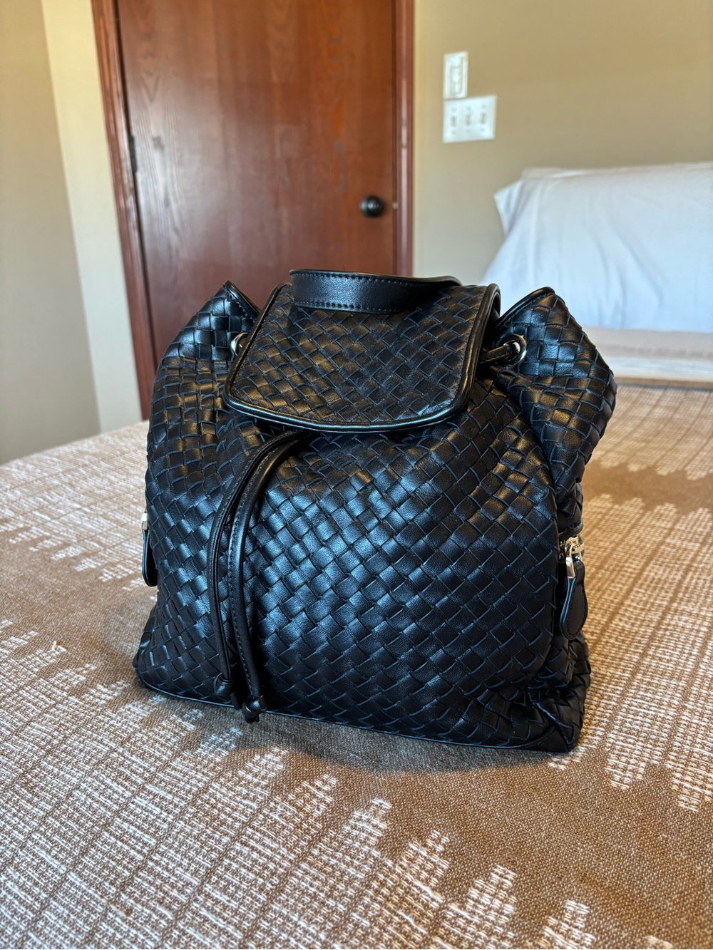 Milaner - Haley Woven Backpack - Picture 2 of 11